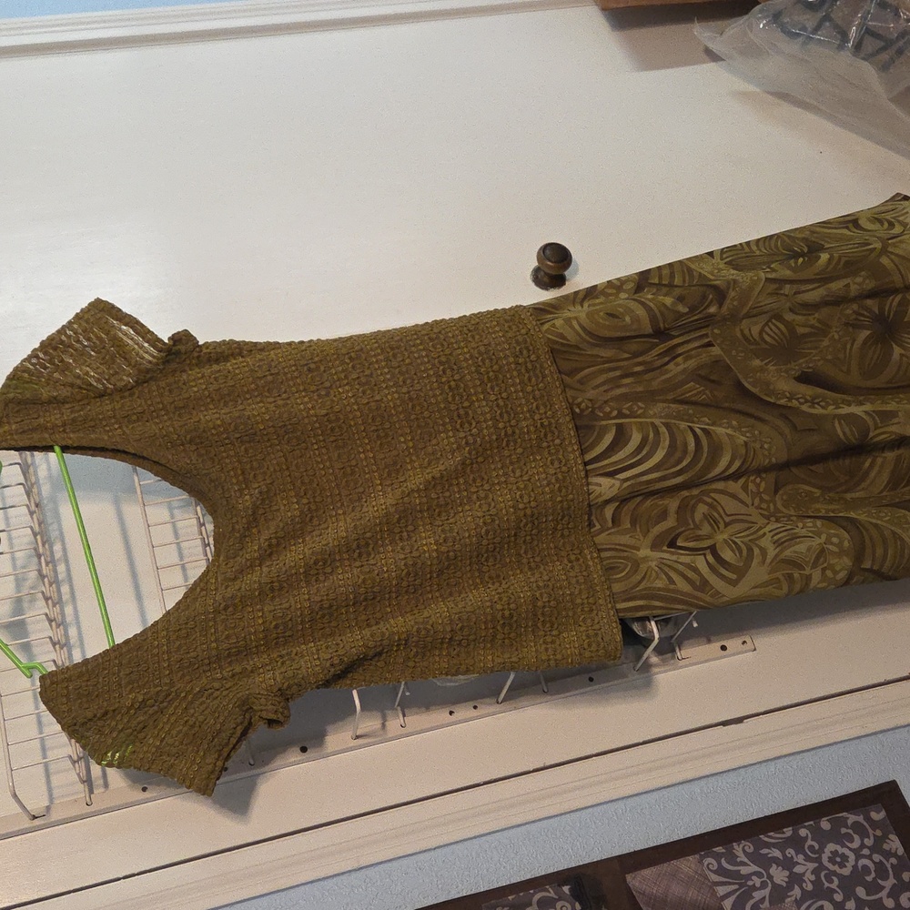 Chic Olive Midi Dress